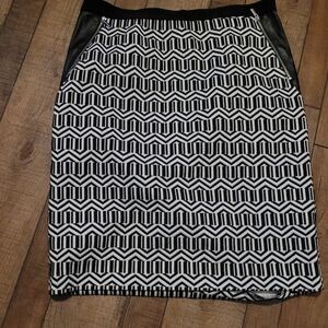 Rafaella Black and White Knee-Length Pencil Skirt  M